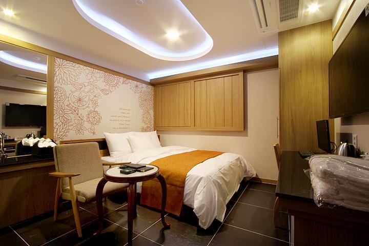 Suwon Orsay Business Hotel Exterior photo