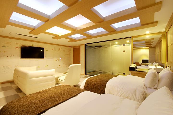 Suwon Orsay Business Hotel Exterior photo